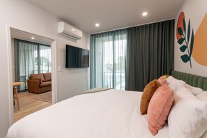 Deluxe 1 Bedroom Apartment | Free WiFi, bed sheets - Grow at Goodwood (Goodwood)