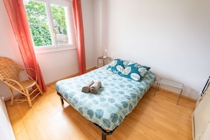 2 Schlafzimmer, Bügeleisen/Bügelbrett, Reisekinderbett, Internetzugang