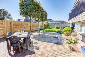 屋外ダイニングエリア