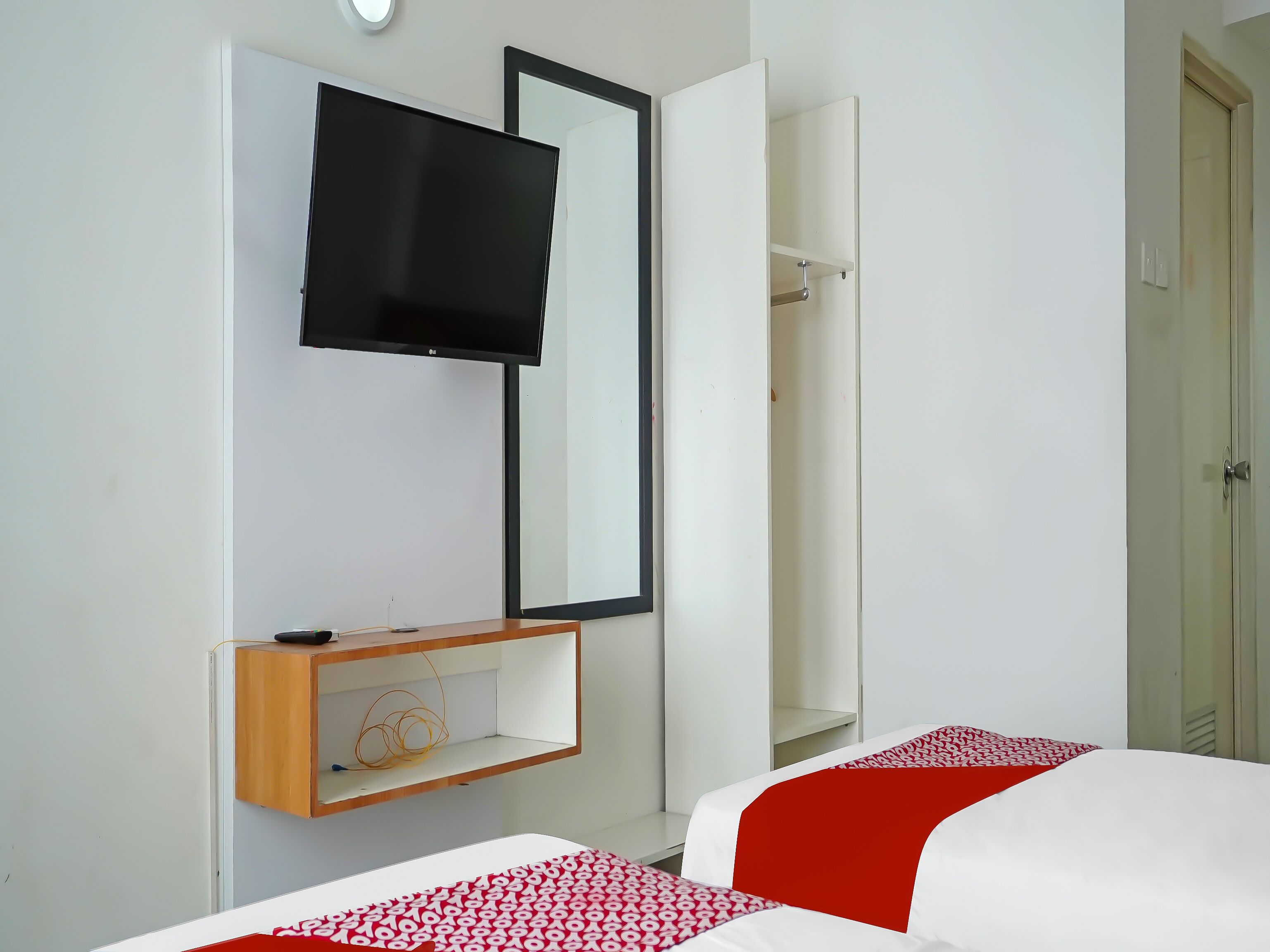 Kamar Twin Deluks | Meja kerja, kedap suara, dan seprai linen