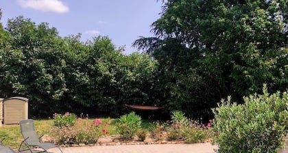 Villa Avec Piscine Extérieure, au Calme, Idéale Pour les Familles