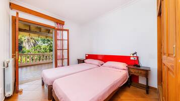 4 soverom, wi-fi (inkludert) og sengetøy