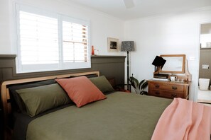 1 chambre, fer et planche à repasser, Wi-Fi, literie fournie