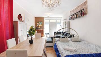 2 chambres, Wi-Fi gratuit, draps fournis