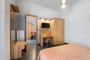 1 bedroom, free WiFi, bed sheets