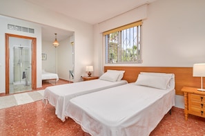 2 habitaciones, wifi gratis y ropa de cama 