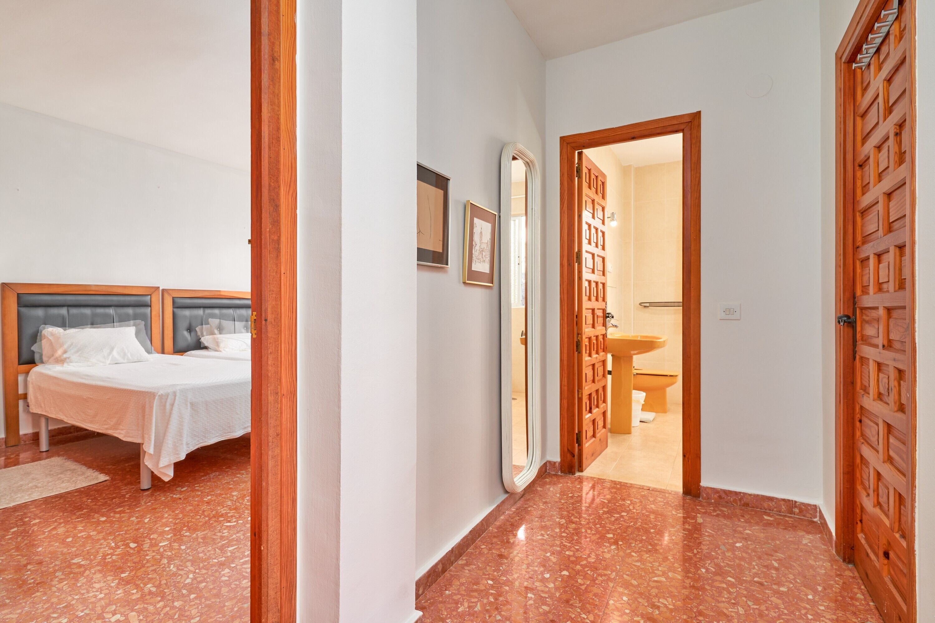 2 chambres, Wi-Fi gratuit, draps fournis