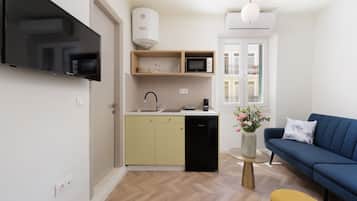 Apartment, 1 Bedroom | Living area