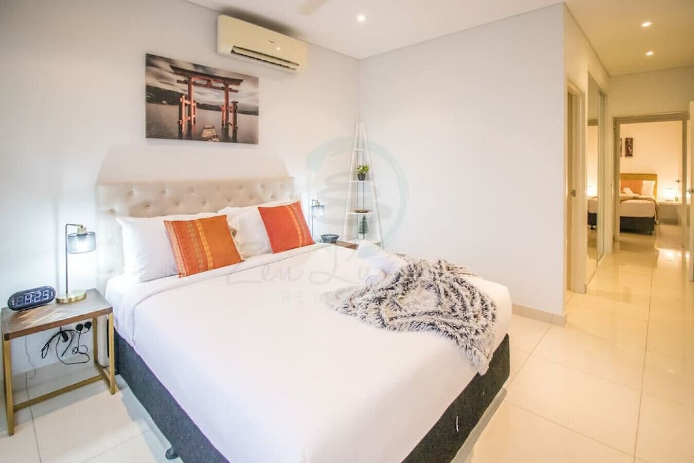 3 bedrooms, laptop workspace, iron/ironing board, travel cot