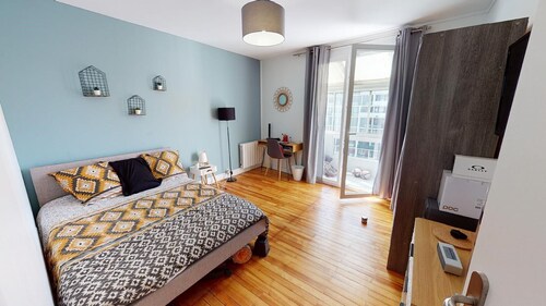 Logement Spacieux en Face du Musée