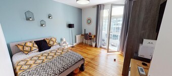 Logement Spacieux en Face du Musée