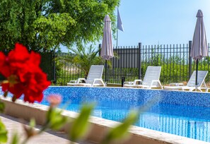 Seasonal outdoor pool, open 9:00 AM to 9:00 PM, pool umbrellas - Royal Marina Beach (Sozopol)