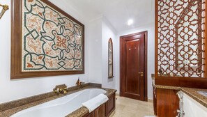 Bathroom - Manzil -2BR Penthouse w full Burj View in Downtown (Dubai)