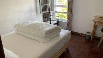 1 bedroom, desk, free WiFi, bed sheets