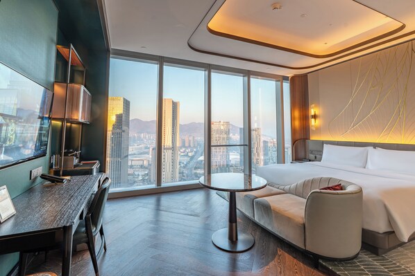 Deluxe Room, 1 King Bed, City View (MGM)