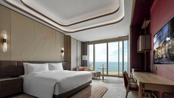 Premium bedding, down comforters, minibar, individually decorated