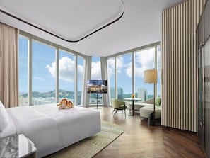 MGM 270-degree Deluxe City View King | Premium bedding, down comforters, minibar, individually decorated - MGM Qingdao (Qingdao)