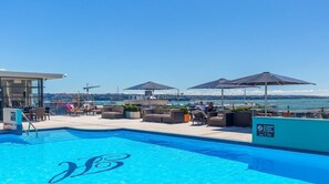 Pool - Stylish Retreat with city views in Auckland CBD (Auckland)
