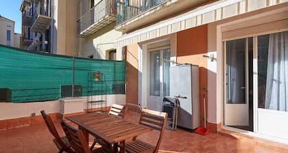 Apartamento con Terraza en el Casco Antiguo de Pamplona - Ayla San Fermín