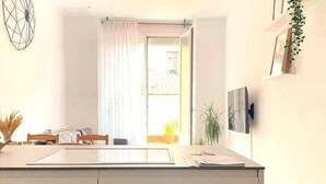 Interior - Apartamento con Terraza en el Casco Antiguo de Pamplona - Ayla San Fermín (Pamplona/Iruña)