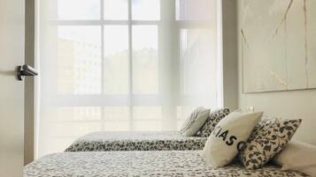 2 bedrooms, iron/ironing board, travel cot, free WiFi