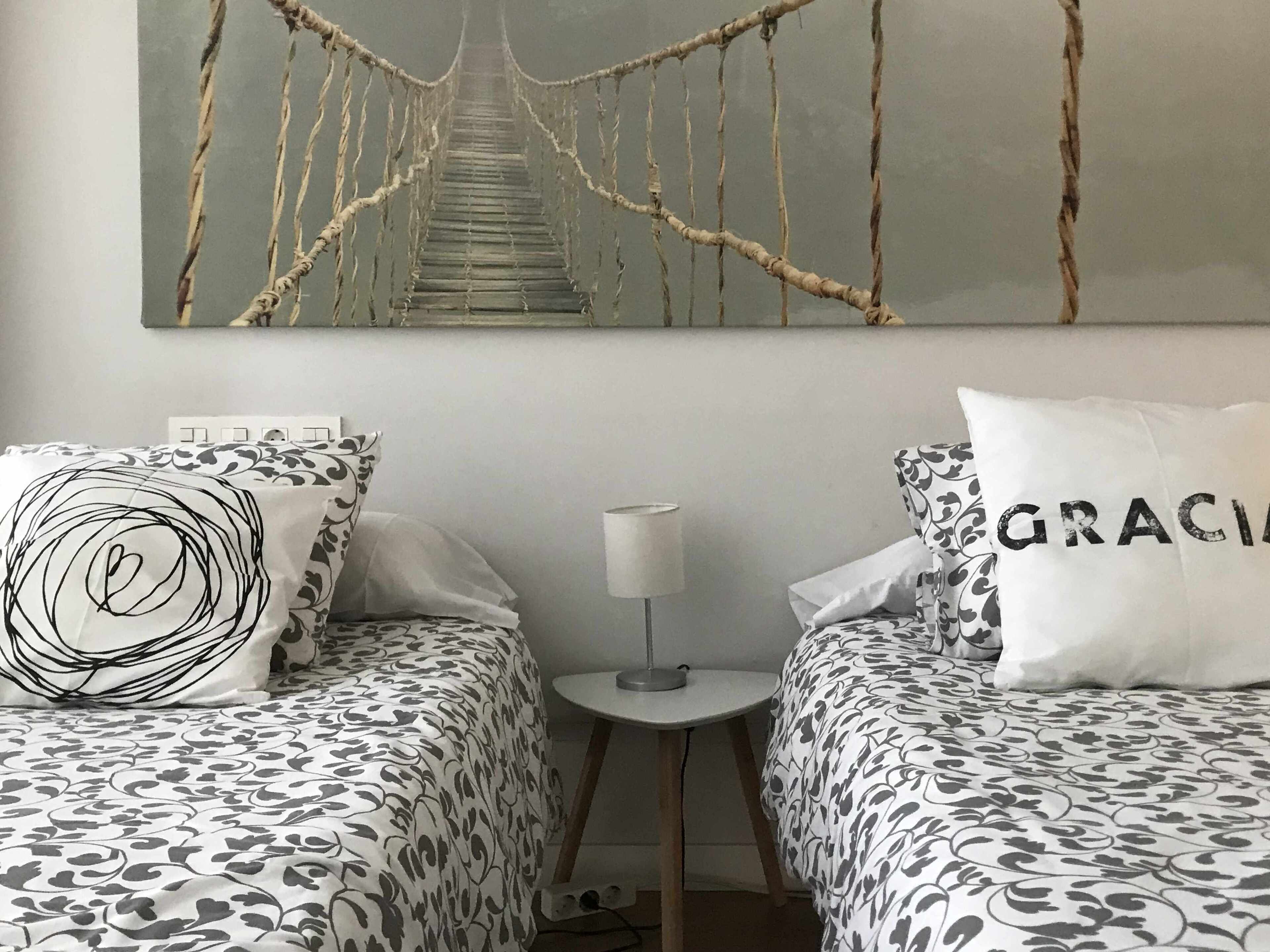 2 bedrooms, iron/ironing board, travel cot, free WiFi