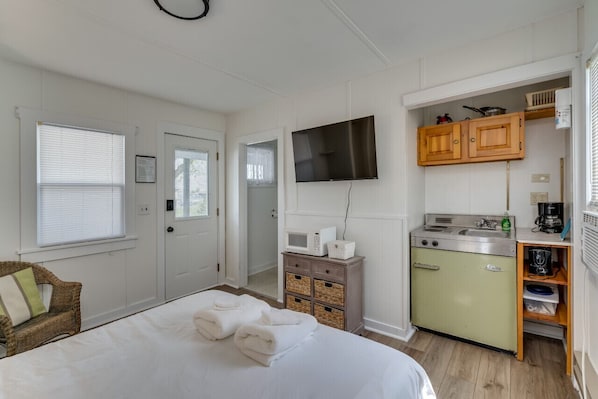 1 chambre, fer et planche à repasser, accès au Wi-Fi (inclus)