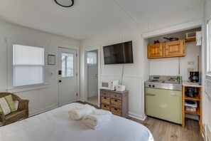 1 habitación, tabla de planchar con plancha, wifi gratis y ropa de cama 