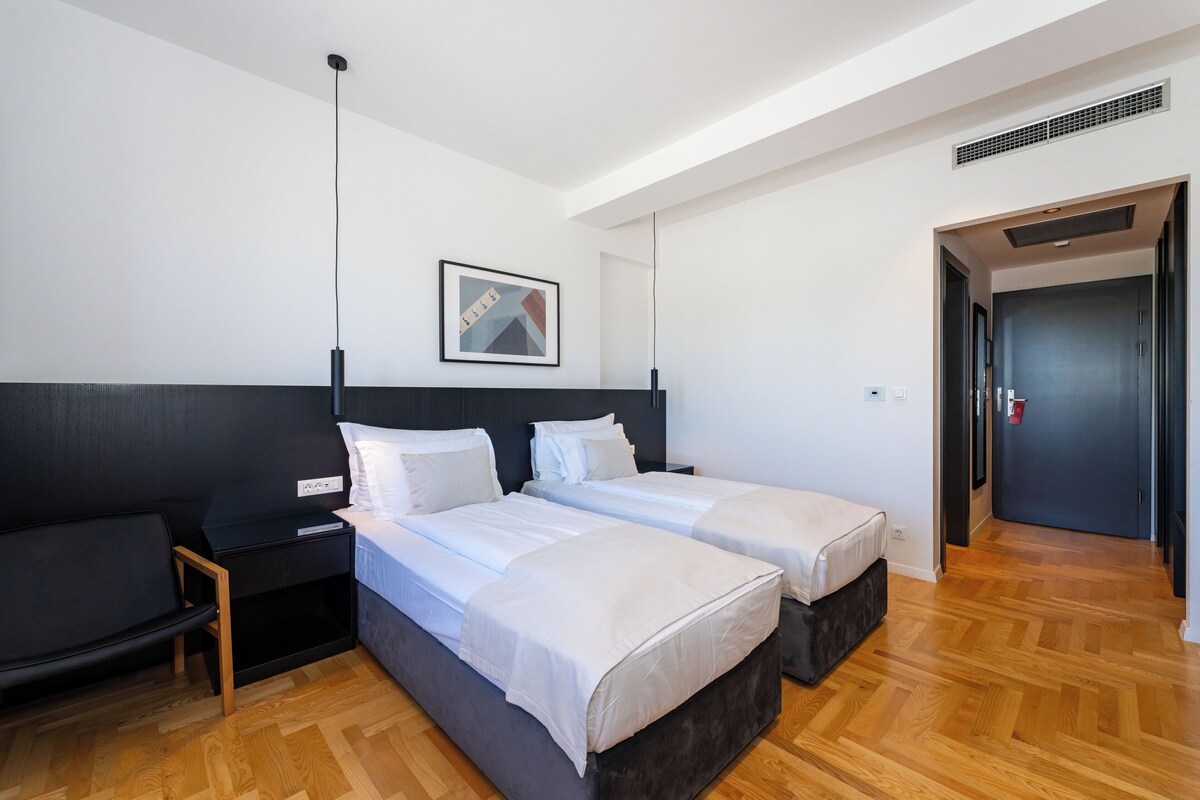 Standard Twin Room | 1 室のベッドルーム、ミニバー、セーフティボックス (室内)、デスク