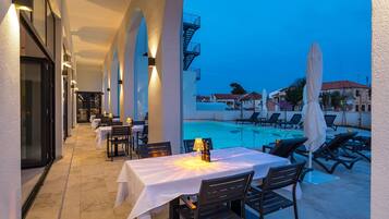 Seasonal outdoor pool