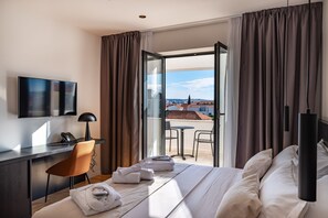 Superior Double Room | 1 bedroom, minibar, in-room safe, desk - Miramare Hotel Zadar (Zadar)