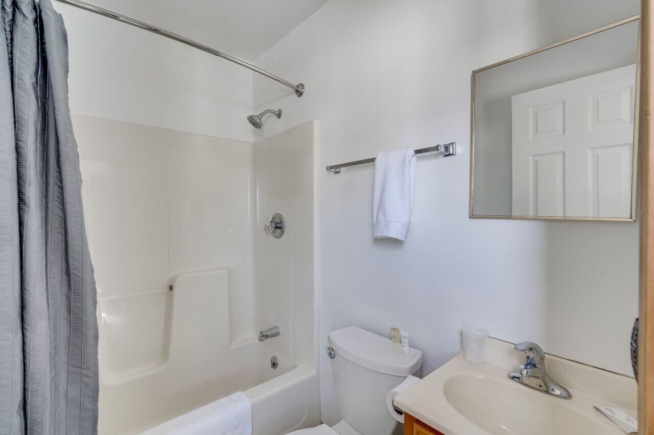 Hårføner og håndklær