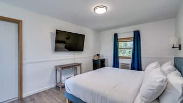 1 habitación, tabla de planchar con plancha, wifi gratis y ropa de cama