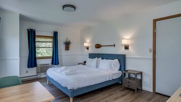 1 bedroom, iron/ironing board, WiFi (free), bed sheets