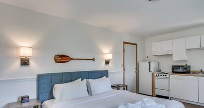 K's Motel with Stunning St. Lawrence River Views - Room 9