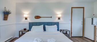 K's Motel with Stunning St. Lawrence River Views - Room 9