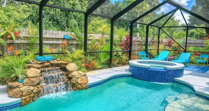 Tropical Escape, Saltwater Pool, Hot Tub & Tiki Bar .Near Beaches. Pet-friendly