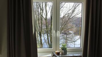 Comfort tweepersoonskamer | Hypoallergeen beddengoed, individueel gedecoreerd