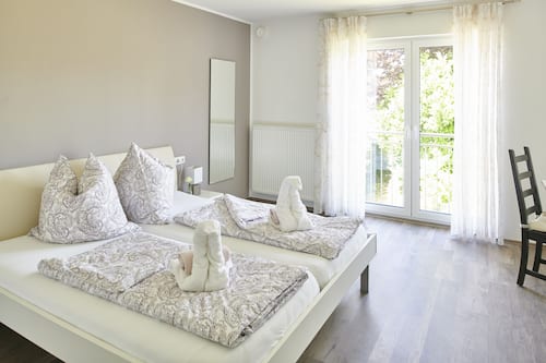 Comfort Double Room | Hypo-allergenic bedding, individually decorated, individually furnished