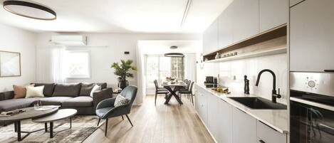 Apartment | Front of property