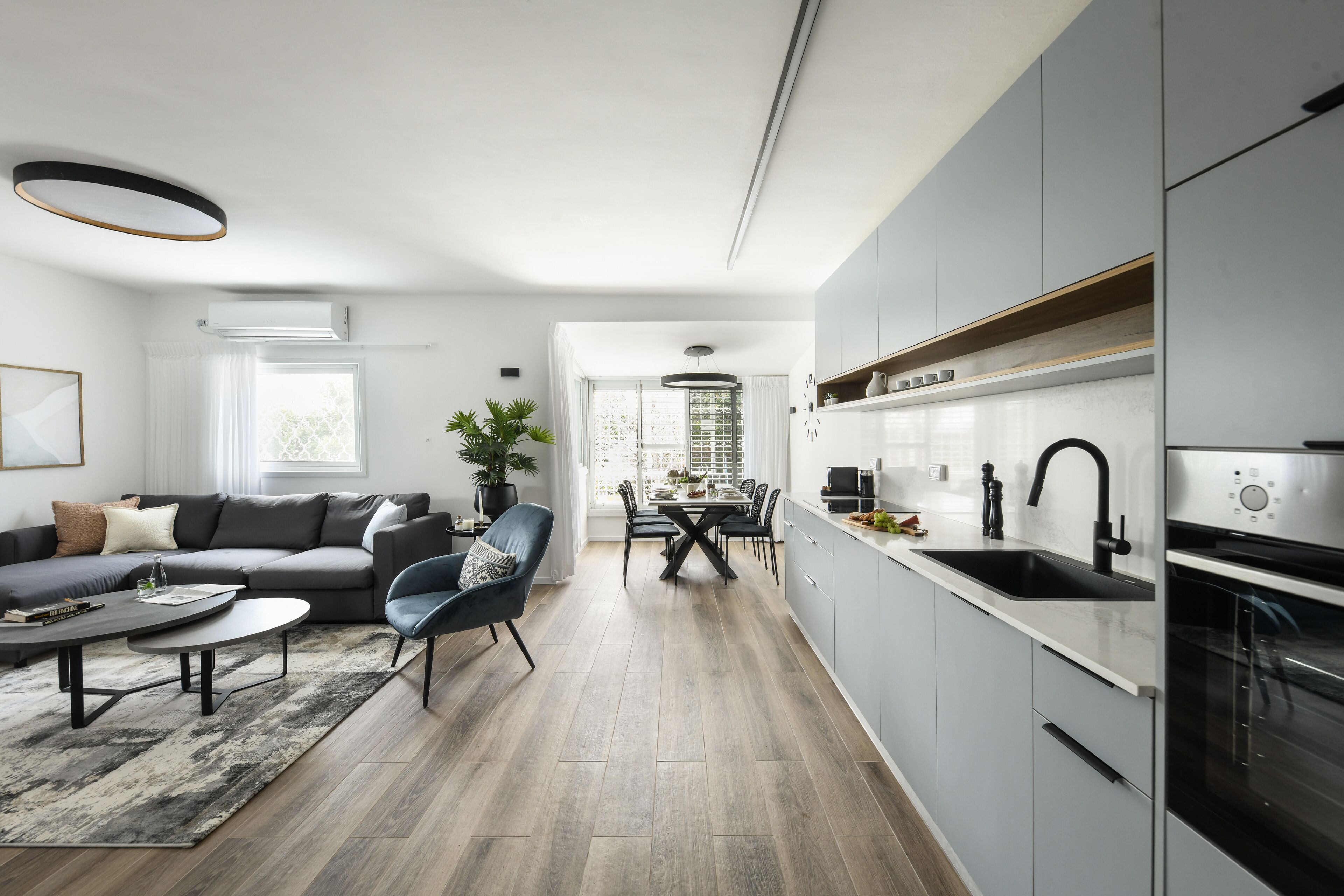 Apartment | Living area | 65-inch Smart TV with cable channels, TV