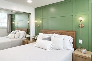 2 habitaciones, tabla de planchar con plancha y cuna de viaje 