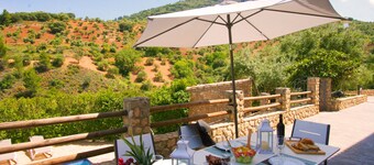 Exclusivo Chalet con Espectaculares Vista y Gran Intimidad