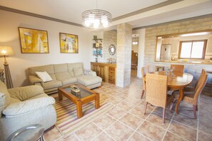 TV, fireplace, video library, stereo