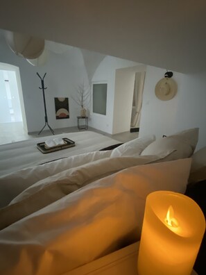 4 bedrooms, WiFi, bed sheets