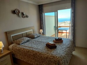 2 soverom, strykejern/-brett, wi-fi (inkludert) og sengetøy