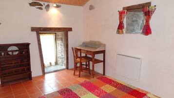 1 Schlafzimmer, Bügeleisen/Bügelbrett, Reisekinderbett, WLAN