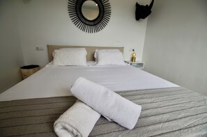 3 Schlafzimmer, Bügeleisen/Bügelbrett, Reisekinderbett, WLAN