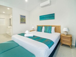 1 bedroom, iron/ironing board, internet, bed sheets