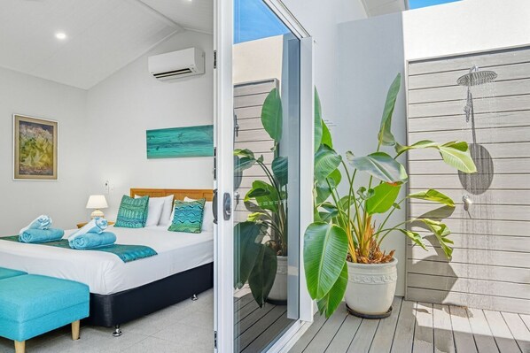 1 bedroom, iron/ironing board, internet, bed sheets